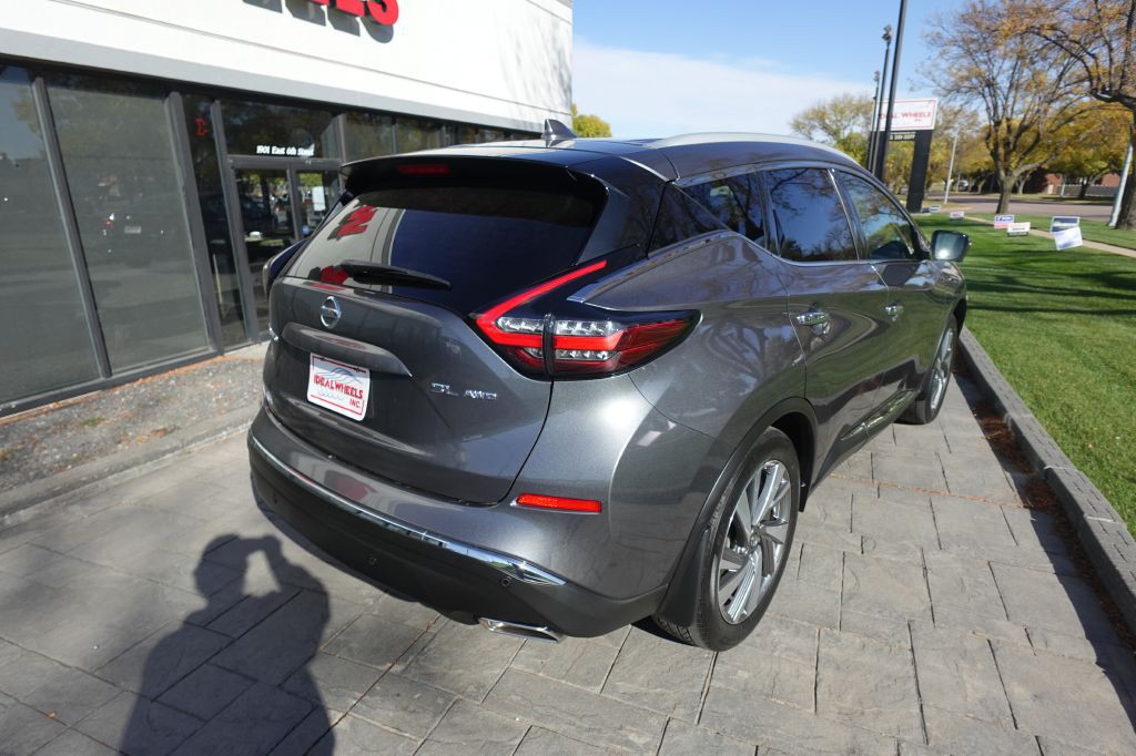 2019 Nissan Murano Image 2