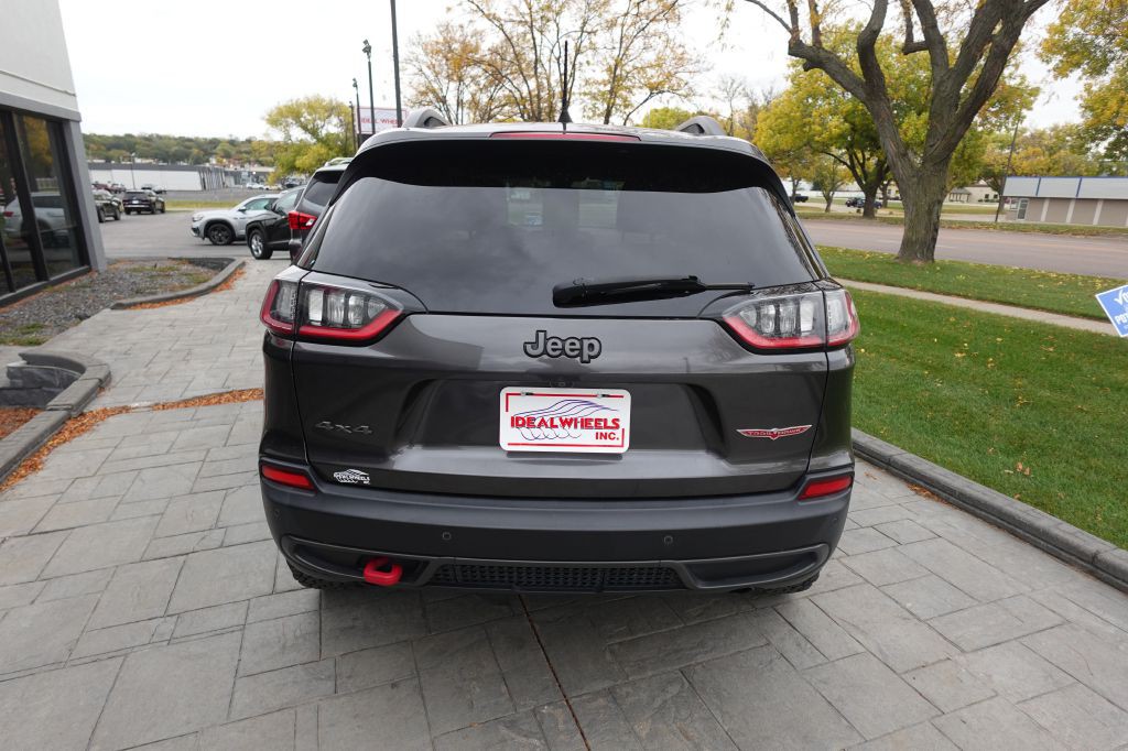 2019 Jeep Cherokee Image 3