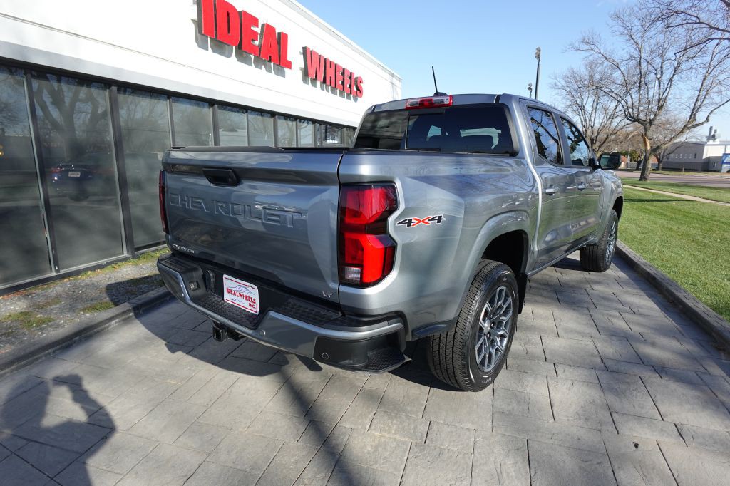 2023 Chevrolet Colorado Image 2
