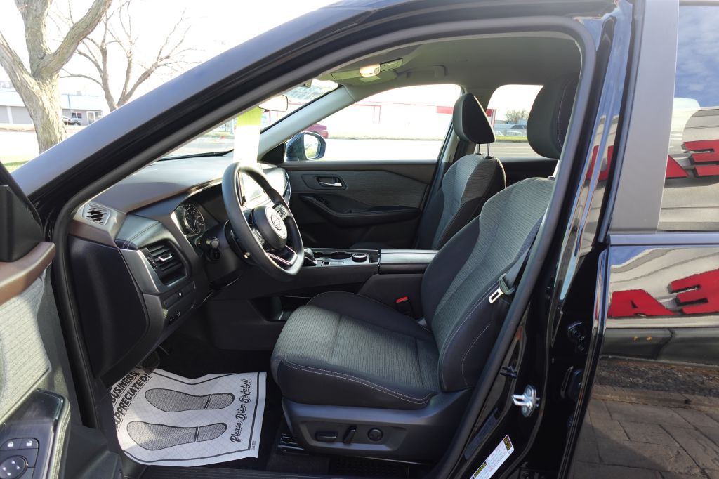 2023 Nissan Rogue Image 9