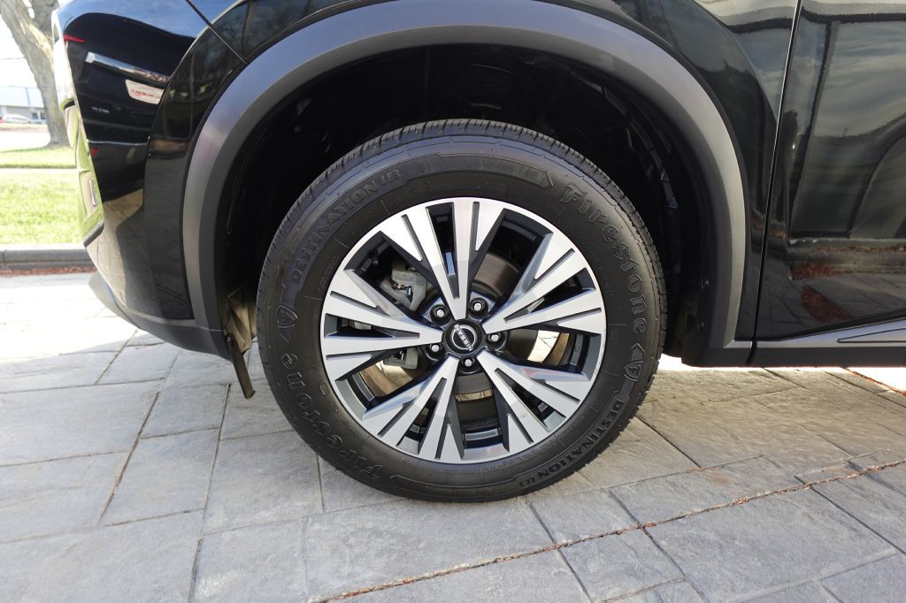 2023 Nissan Rogue Image 18