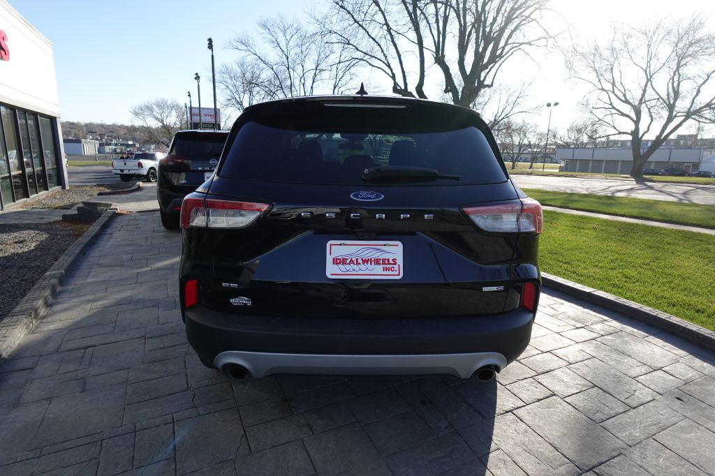 2020 Ford Escape Image 3