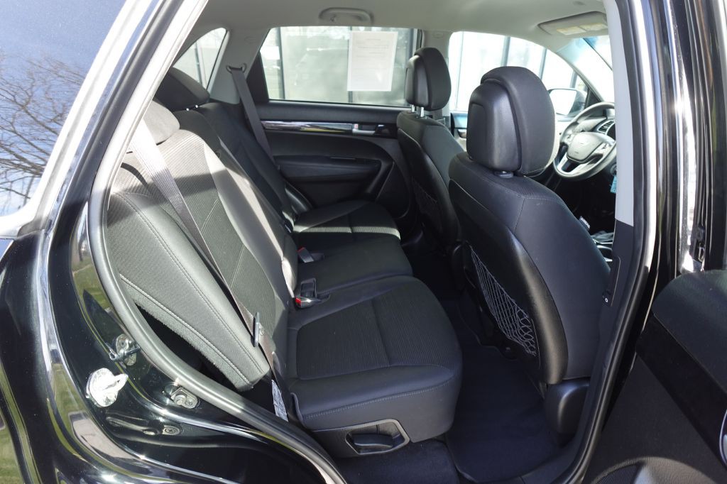 2015 Kia Sorento Image 12