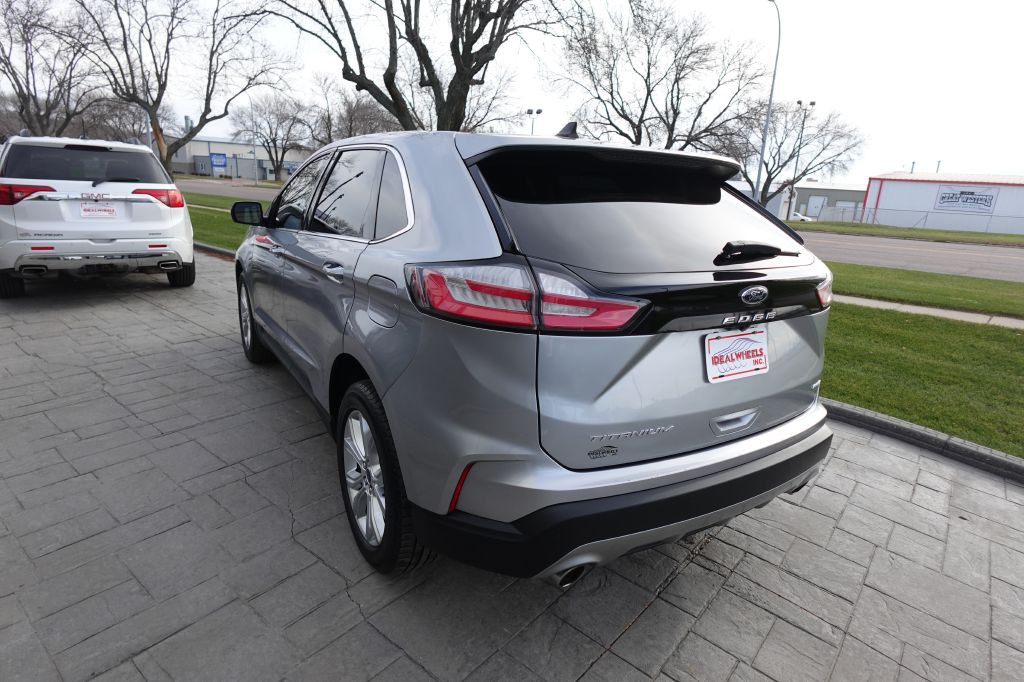 2022 Ford Edge Image 4