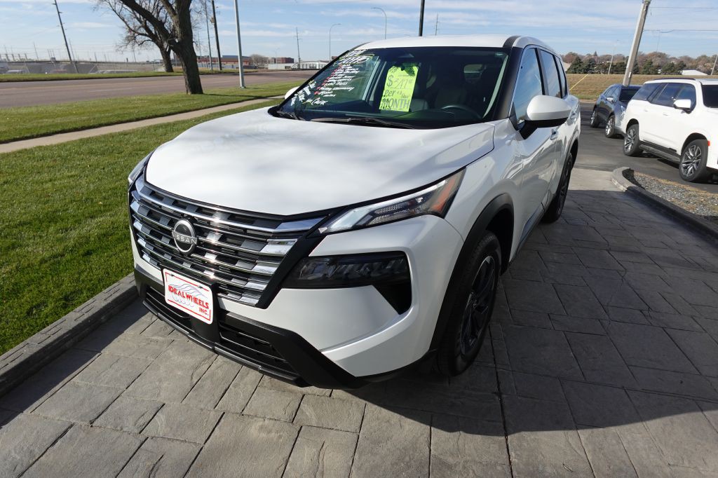 2024 Nissan Rogue Image 6