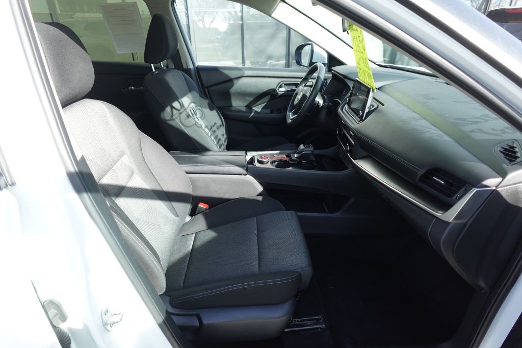 2024 Nissan Rogue Image 13