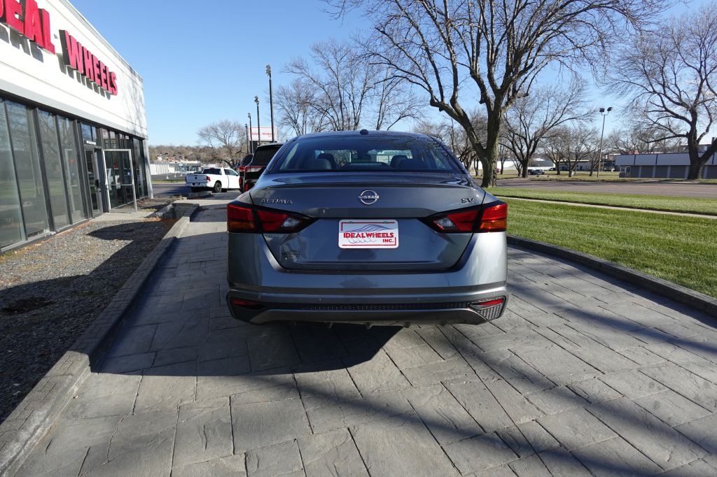 2024 Nissan Altima Image 4