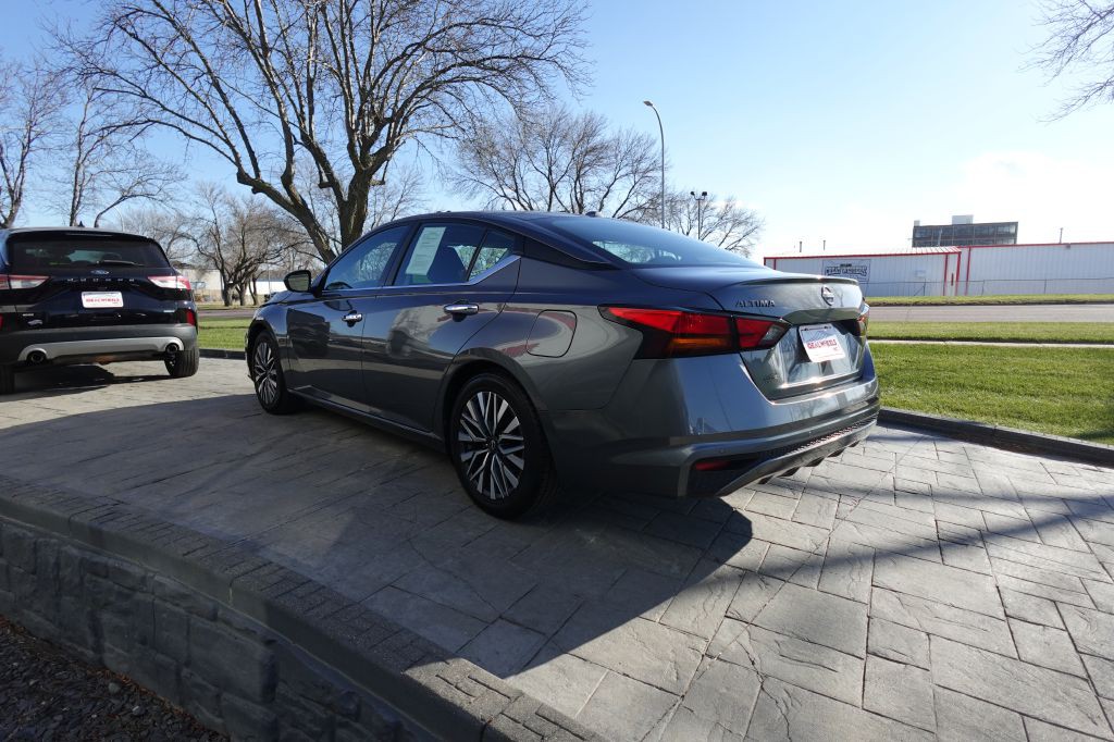 2024 Nissan Altima Image 5