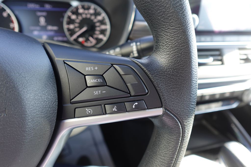 2024 Nissan Altima Image 13