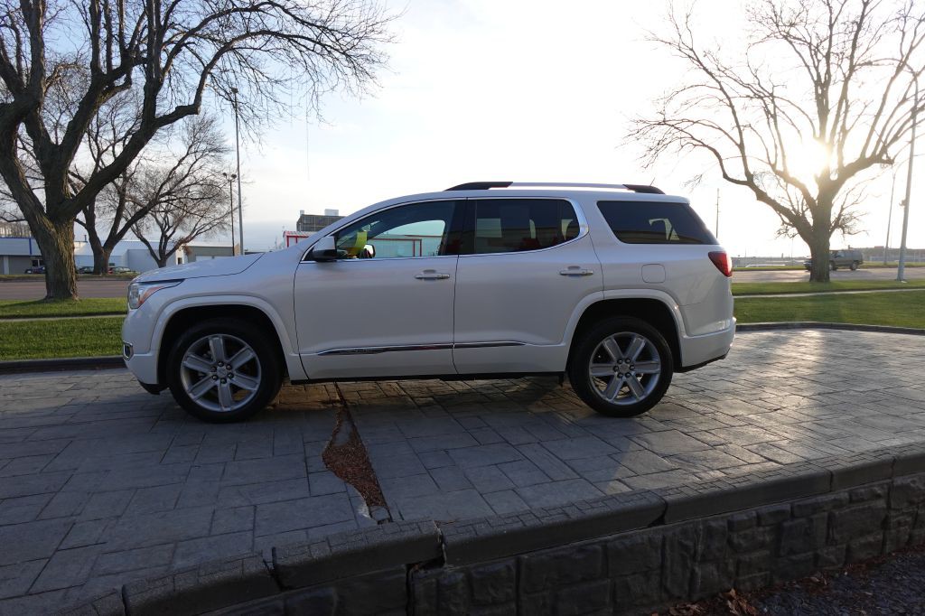 2019 GMC Acadia Image 6
