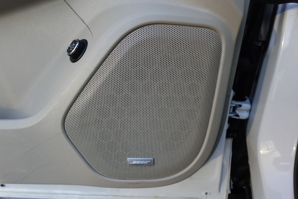 2019 GMC Acadia Image 16