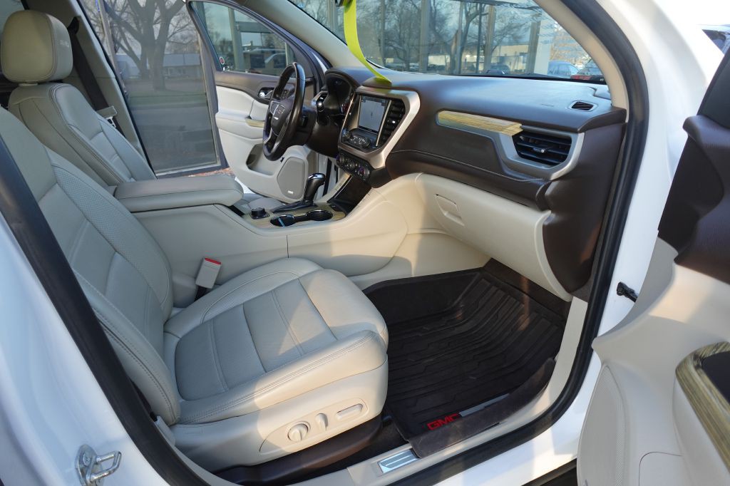 2019 GMC Acadia Image 25