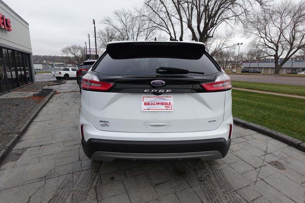 2024 Ford Edge Image 3