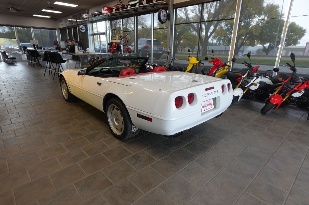 1994 Chevrolet Corvette Image 3
