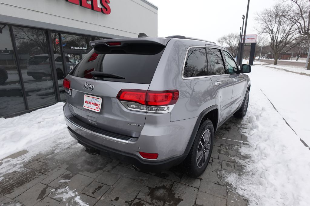 2020 Jeep Grand Cherokee Image 2