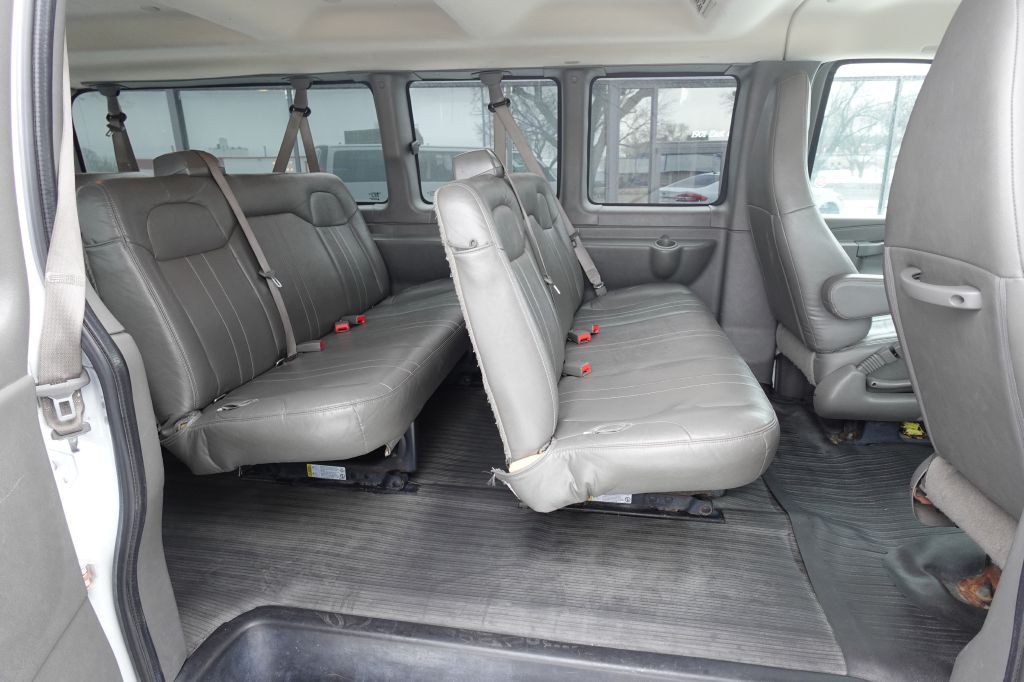 2018 Chevrolet Express Image 11