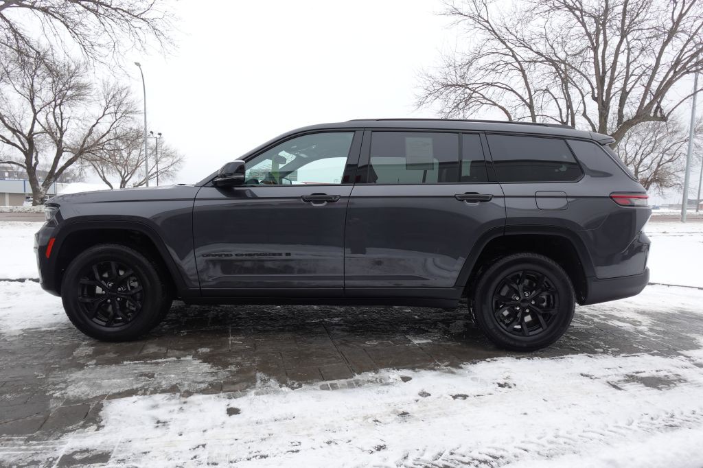 2024 Jeep Grand Cherokee Image 5