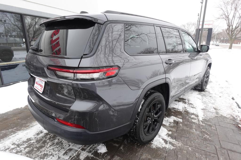 2024 Jeep Grand Cherokee Image 2