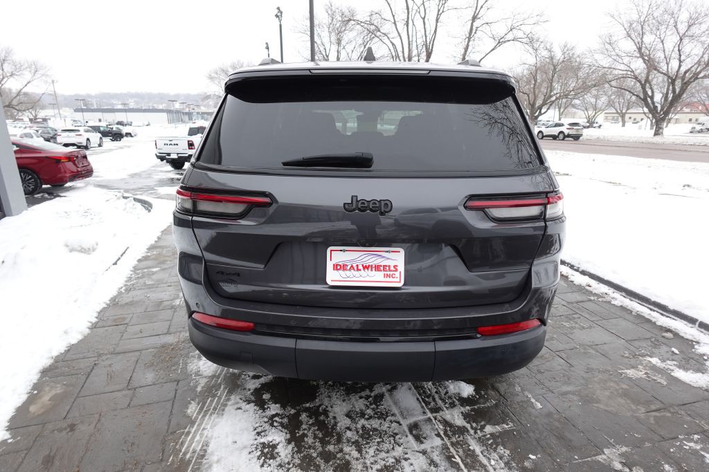 2024 Jeep Grand Cherokee Image 3