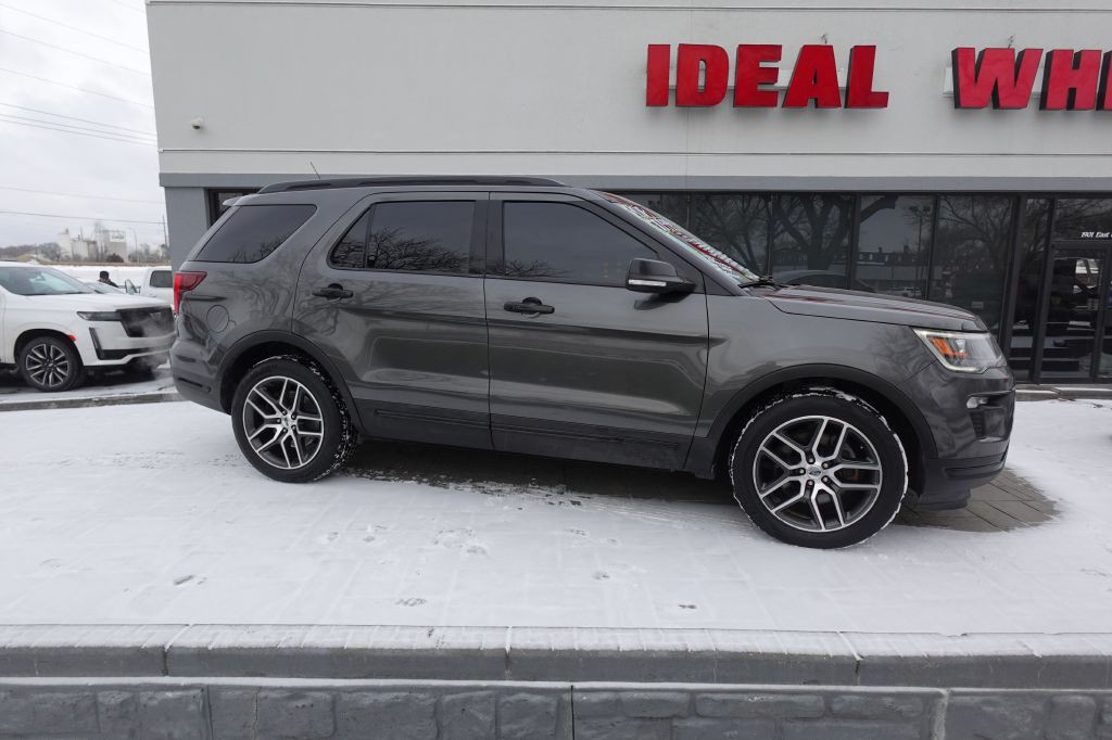 2018 Ford Explorer Image 1