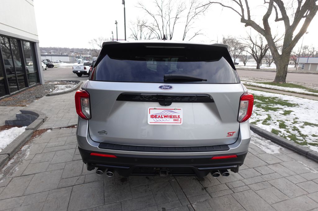 2021 Ford Explorer Image 3