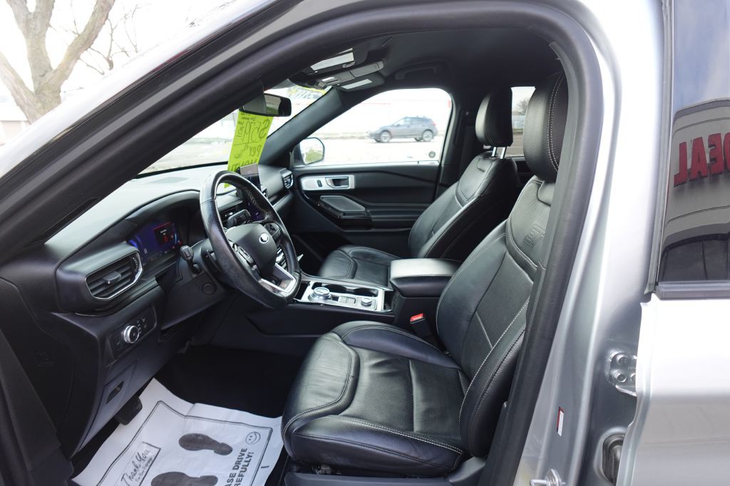 2021 Ford Explorer Image 9