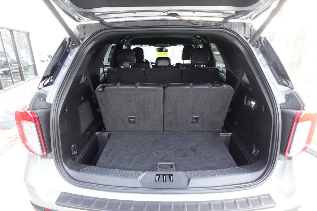 2021 Ford Explorer Image 12