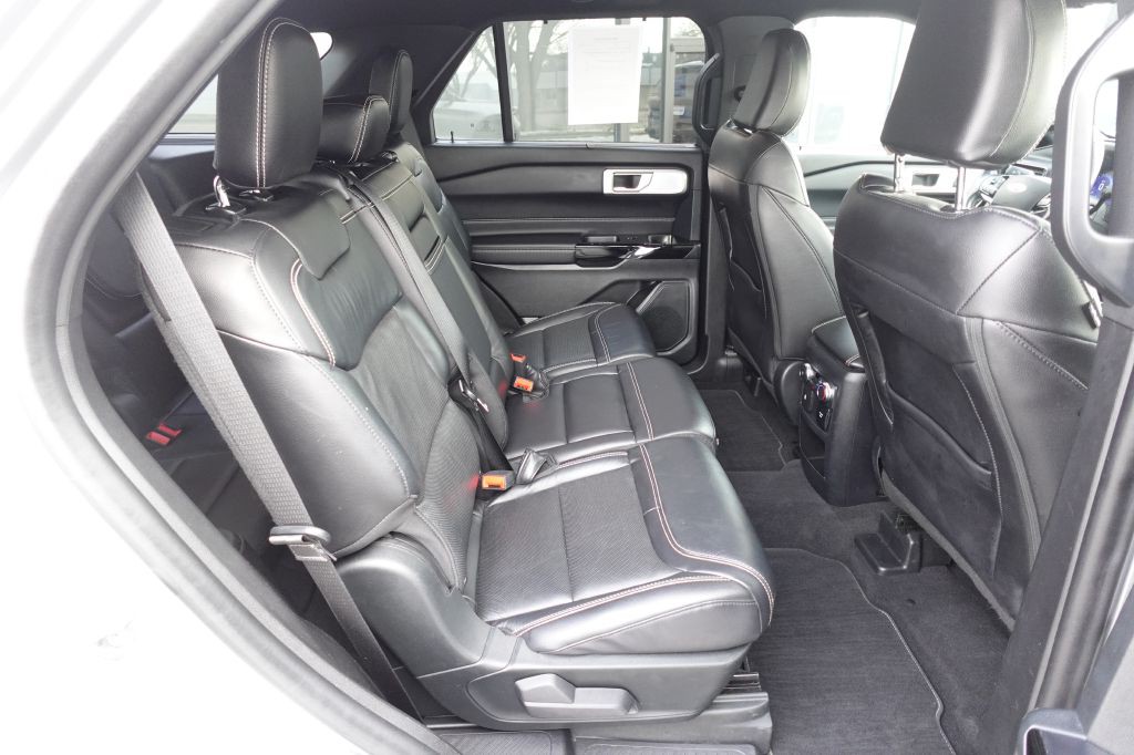 2021 Ford Explorer Image 14