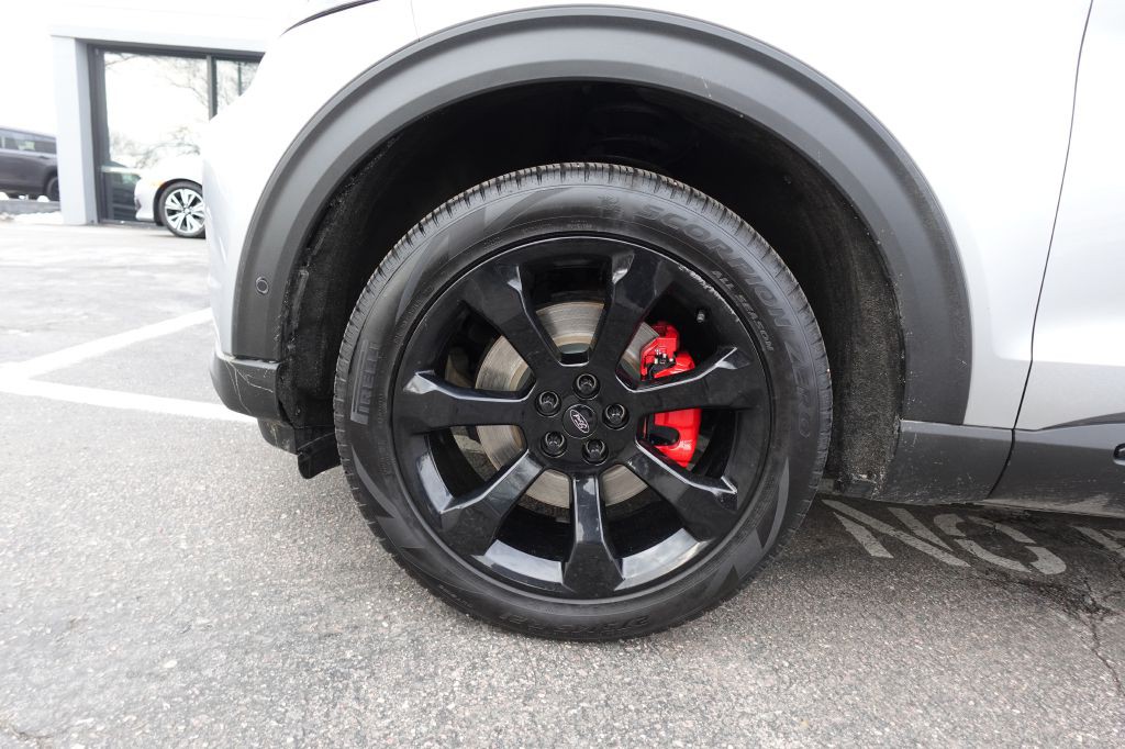 2021 Ford Explorer Image 21