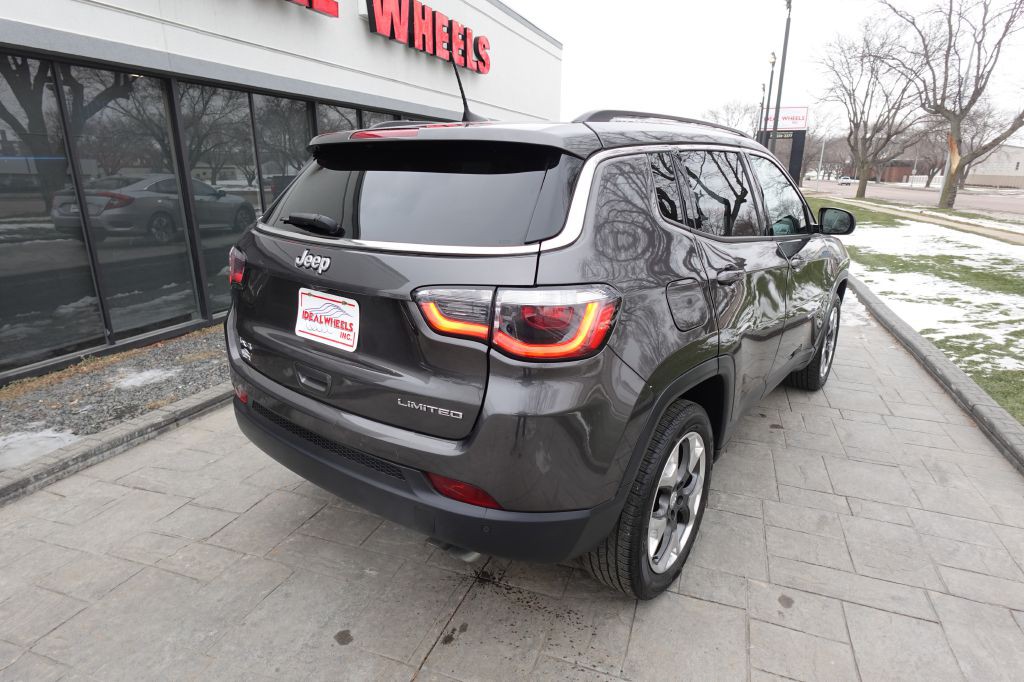 2018 Jeep Compass Image 2