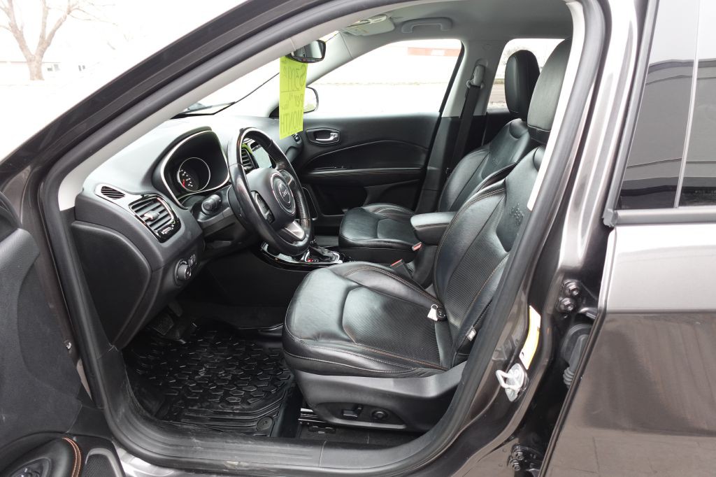 2018 Jeep Compass Image 9