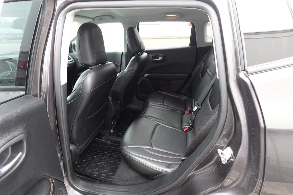 2018 Jeep Compass Image 10