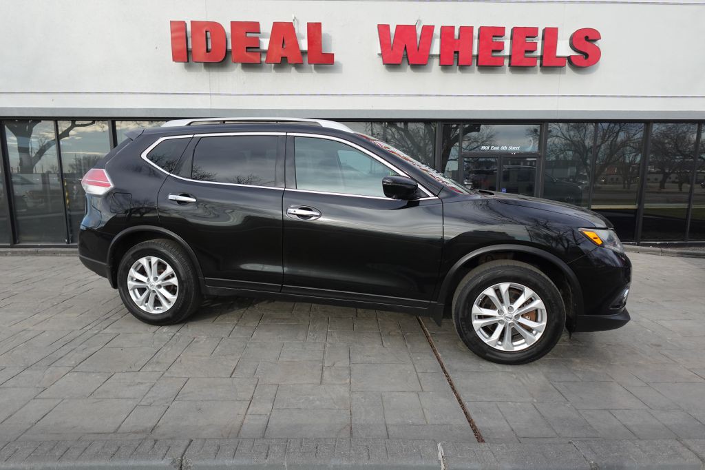 2016 Nissan Rogue Image 1