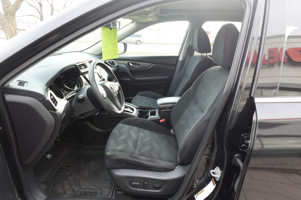 2016 Nissan Rogue Image 9