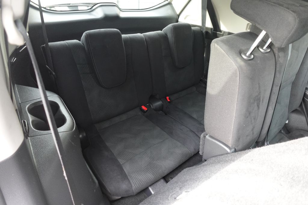 2016 Nissan Rogue Image 13