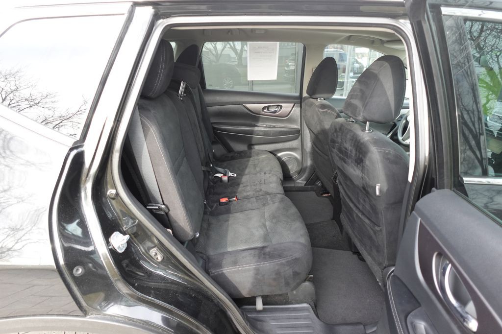 2016 Nissan Rogue Image 14
