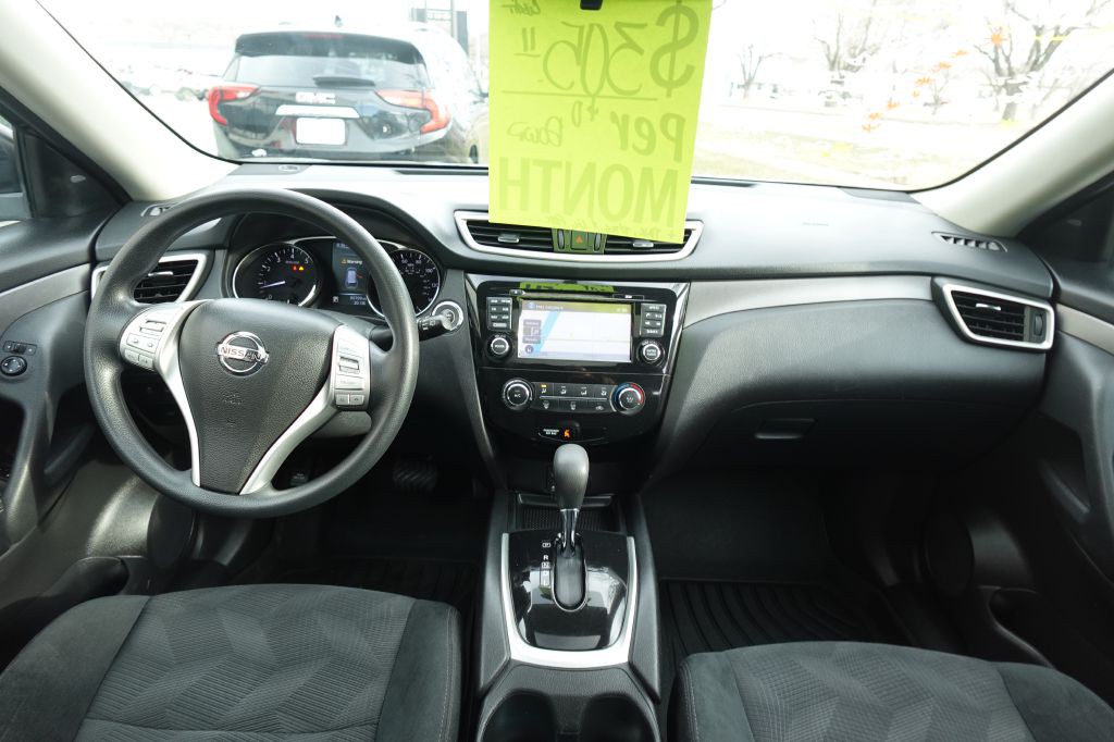 2016 Nissan Rogue Image 18