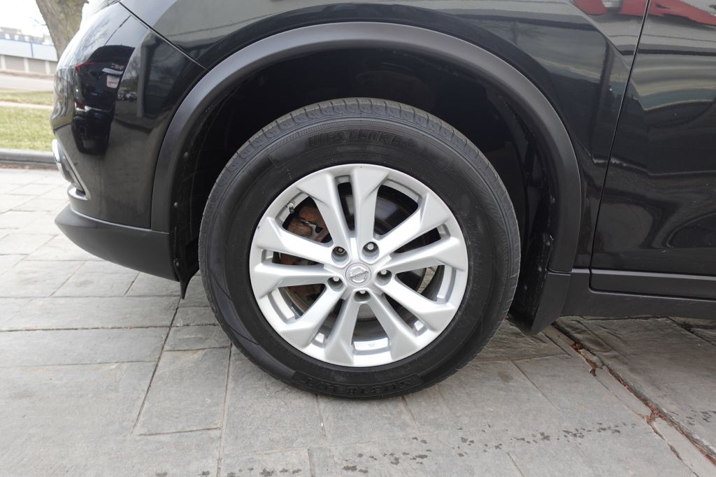 2016 Nissan Rogue Image 22