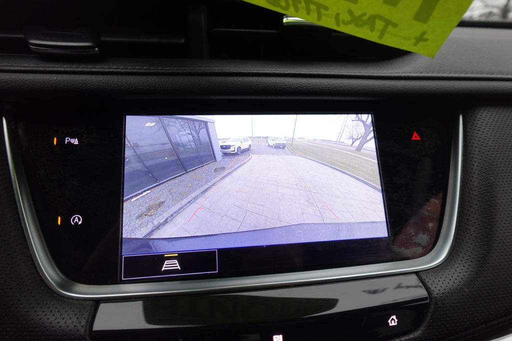 2021 Cadillac XT5 Image 12