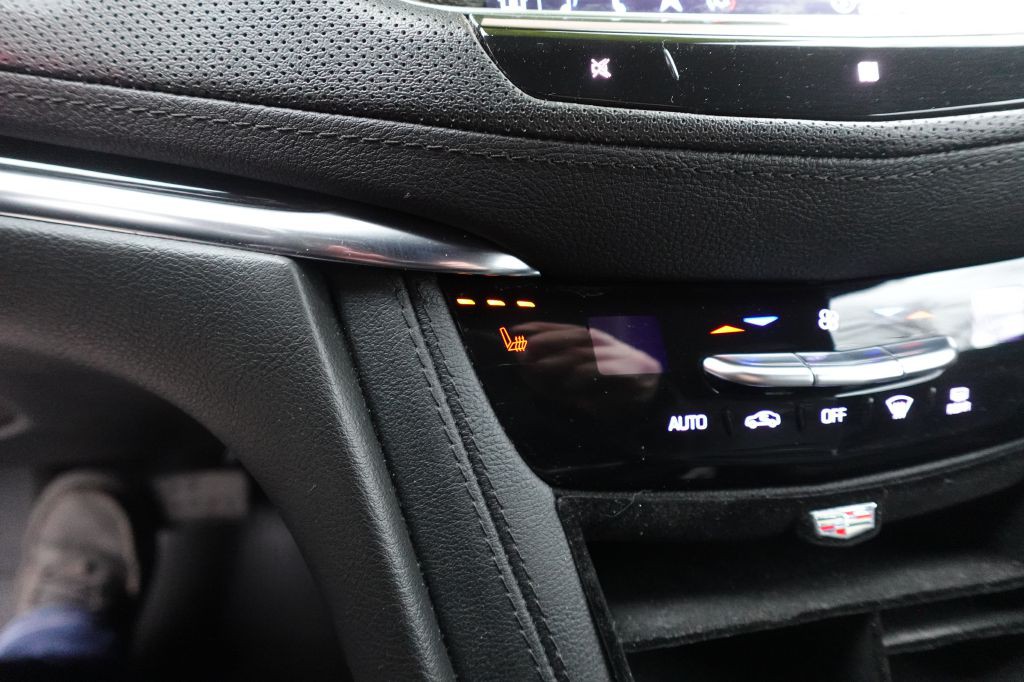 2021 Cadillac XT5 Image 13