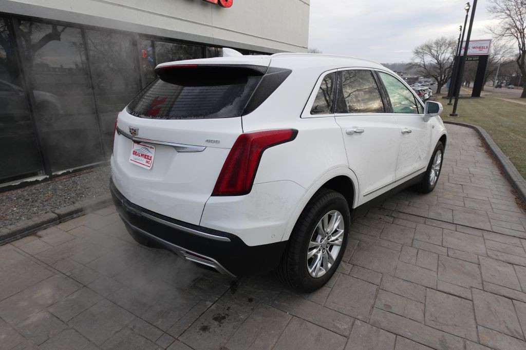 2020 Cadillac XT5 Image 2