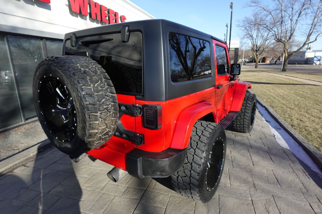 2016 Jeep Wrangler Image 2