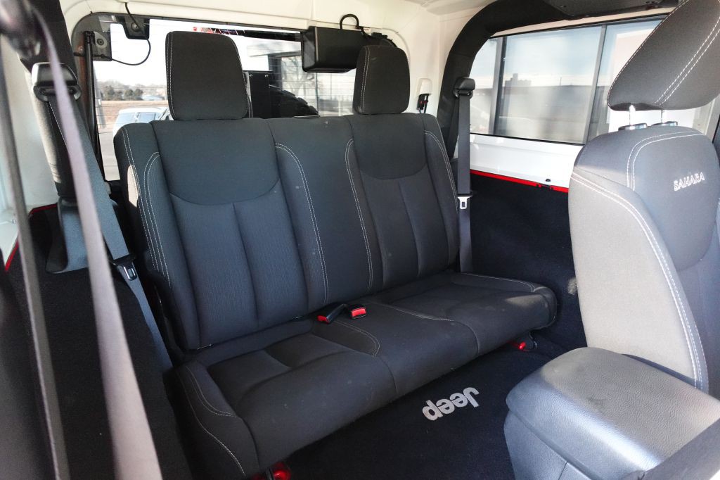 2016 Jeep Wrangler Image 12