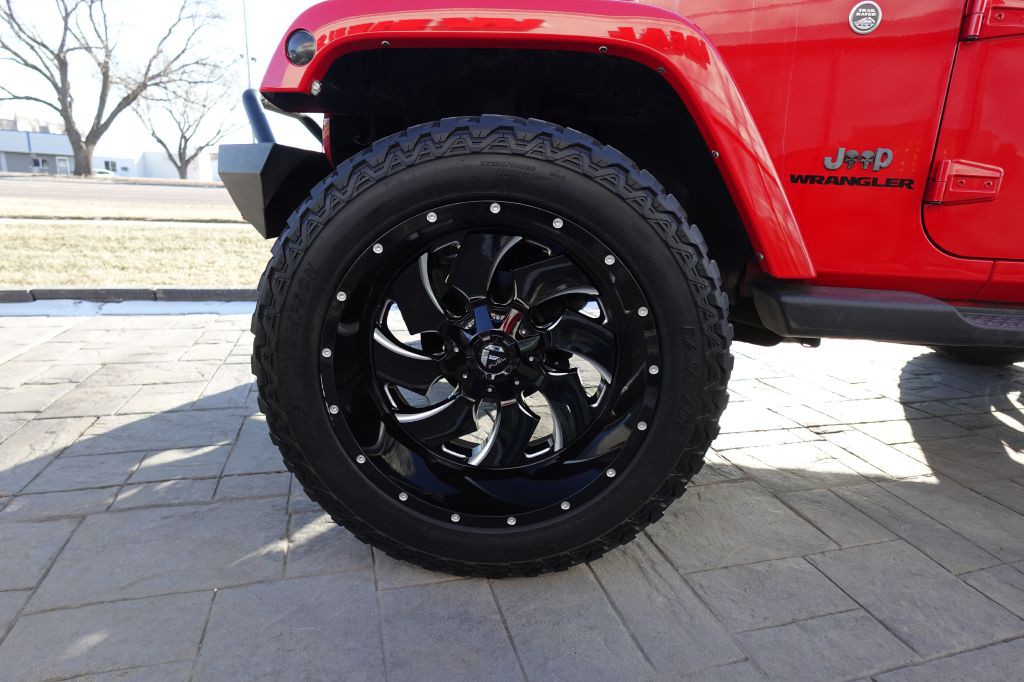 2016 Jeep Wrangler Image 17