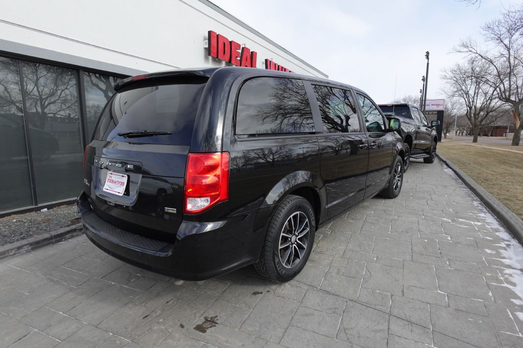 2019 Dodge Grand Caravan Image 3