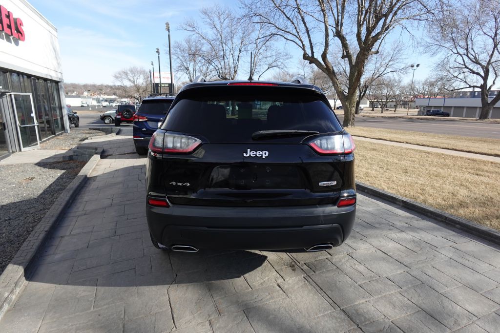 2019 Jeep Cherokee Image 3