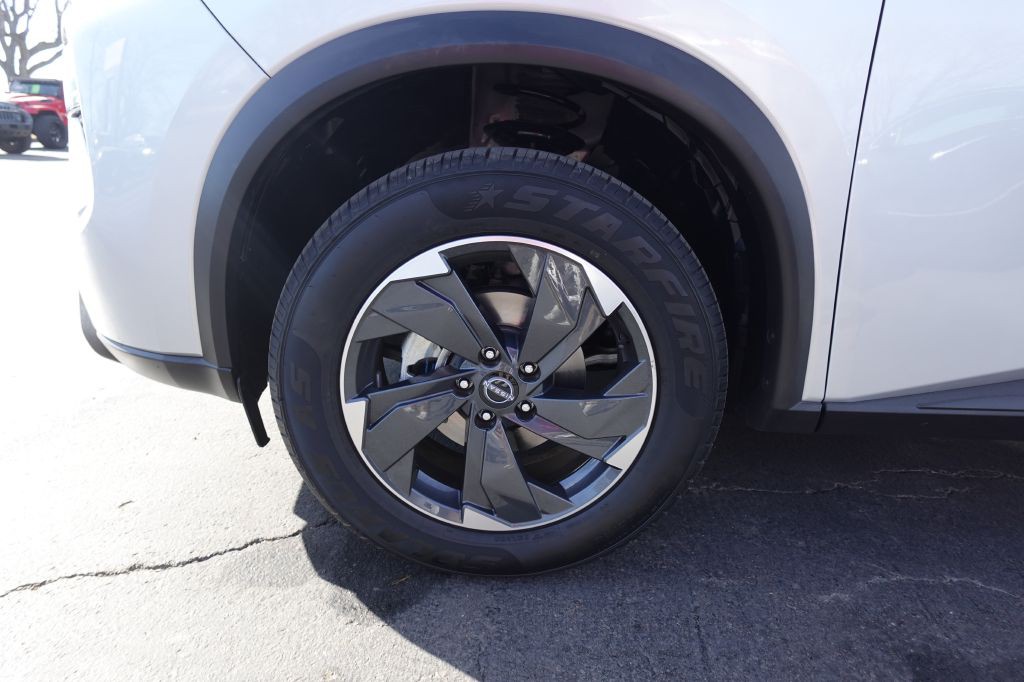 2024 Nissan Rogue Image 18