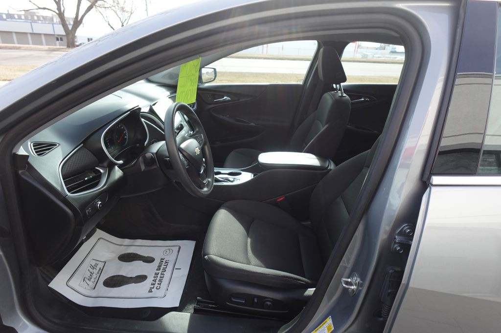 2024 Chevrolet Malibu Image 9