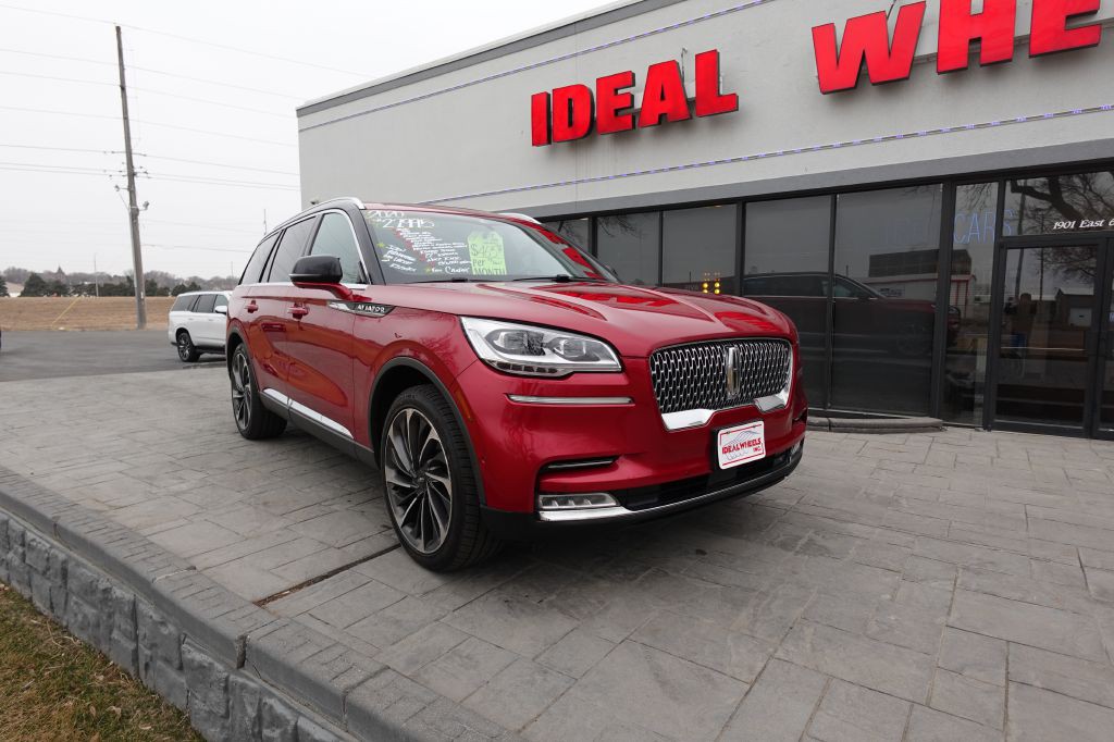 2020 Lincoln Aviator Image 2