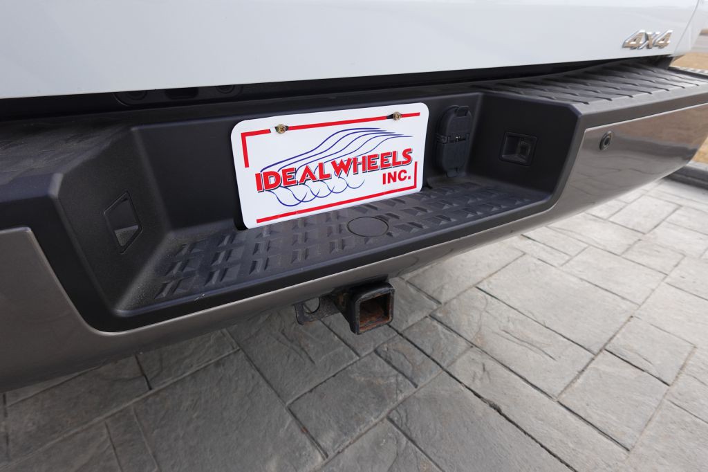 2018 Nissan Titan Image 17